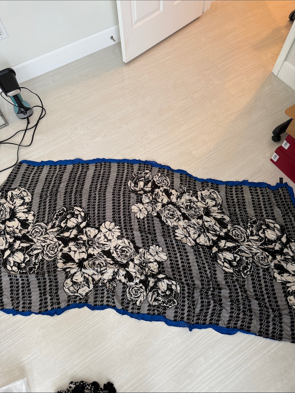 Stella & Dot Black and White Floral Sheer Scarf with Blue Edge